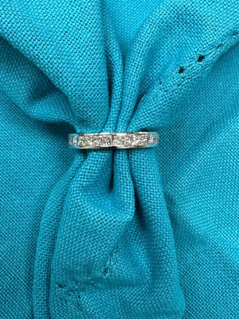14K WHITE GOLD NATURAL DIOMONDS ETERNITY BAND SIZE 5 1/4